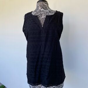 Black Sleeveless Top with Geometric Patterns by Market & Spruce size XXL